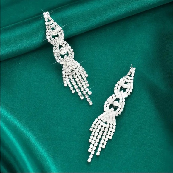 Chandelier clear crystal rhinestone silver earrings wedding bridal New - Picture 4 of 6